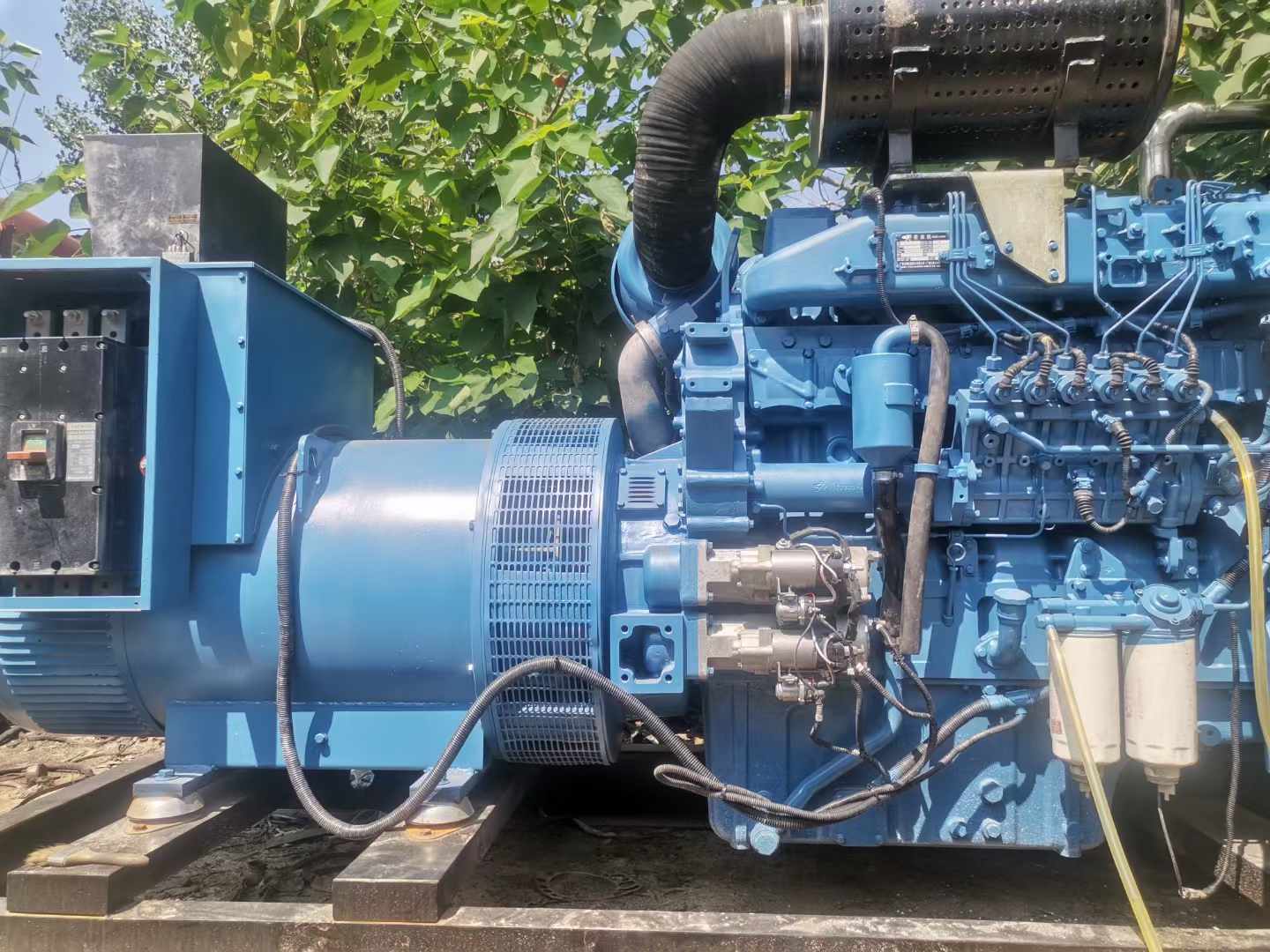 西青详细说明降低 800kW 柴油发电机输出电流波动的方法